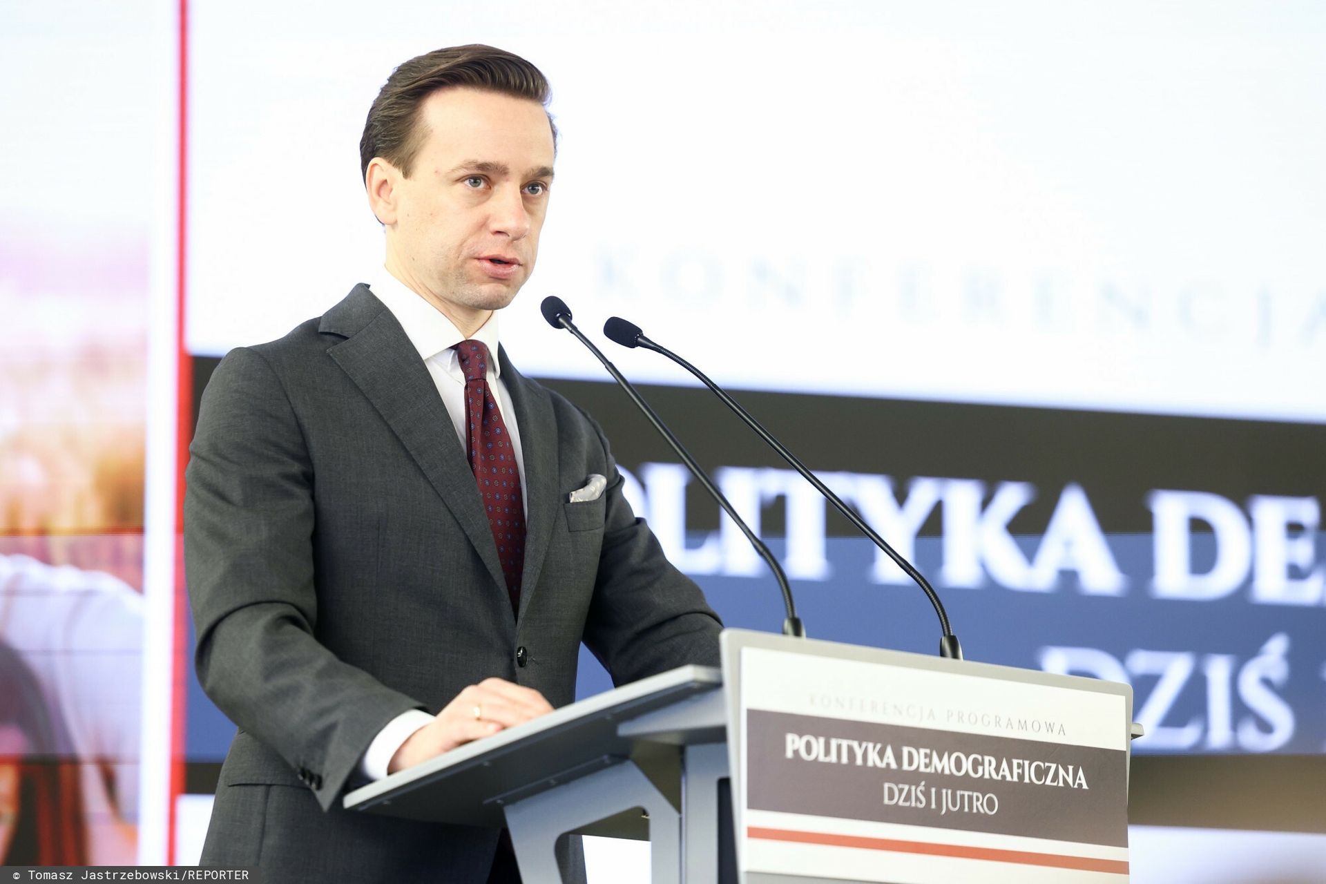 Bosak nie wyklucza koalicji z Braunem i krytykuje słowa Kaczyńskiego o USA