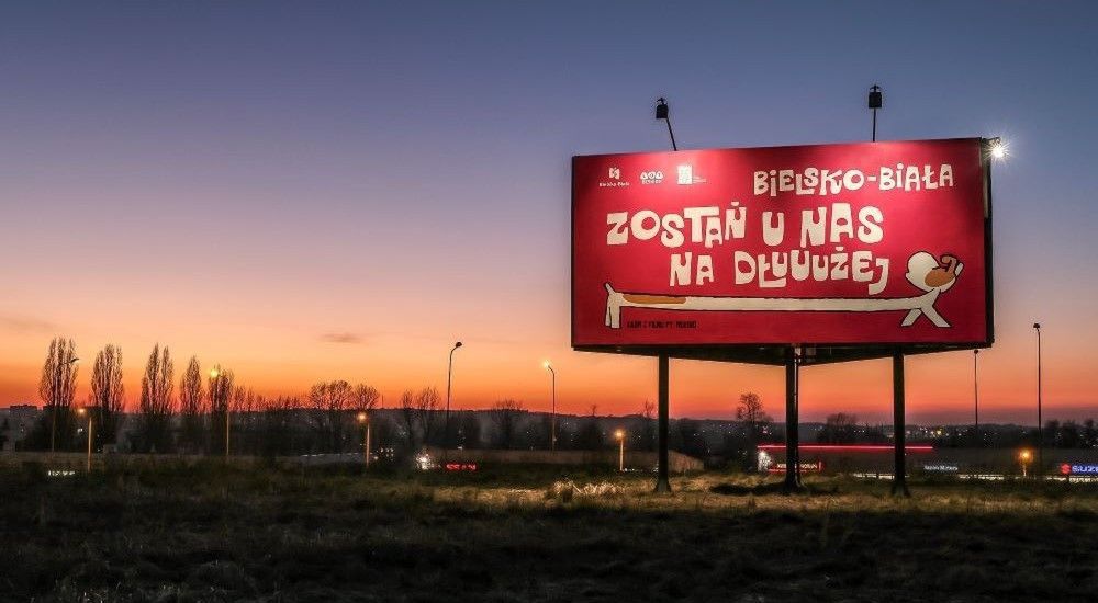 Bielsko-Biała. Reksio zapewnia, że w mieście warto zostać na dłużej.