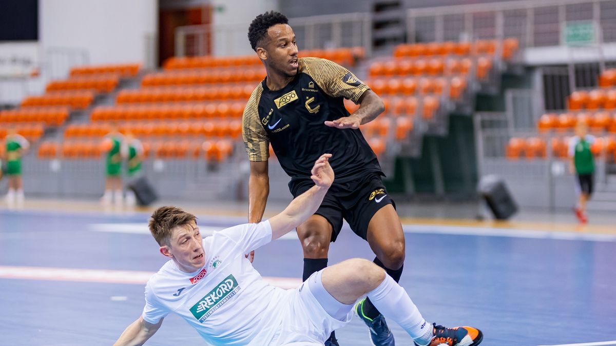 Futsaliści Rekordu i Constractu plasują się w czołowej trójce ligi