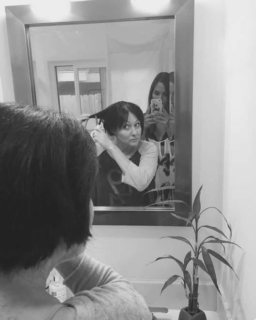 Shannon Doherty relacjonowała moment, w którym pozbywała się włosów
