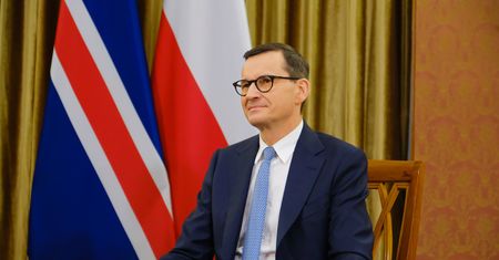 "Rezygnacja z polityki klimatycznej wiąże się z wyjściem z UE". Premier jednoznacznie
