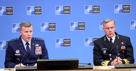 Żołnierze i samoloty NATO w stanie podwyższonej gotowości