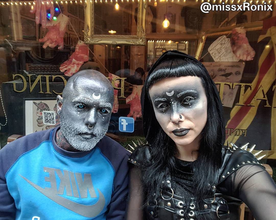 Veronica - "Miss xRonix" Blades od 16 roku życia zmienia swoje ciało