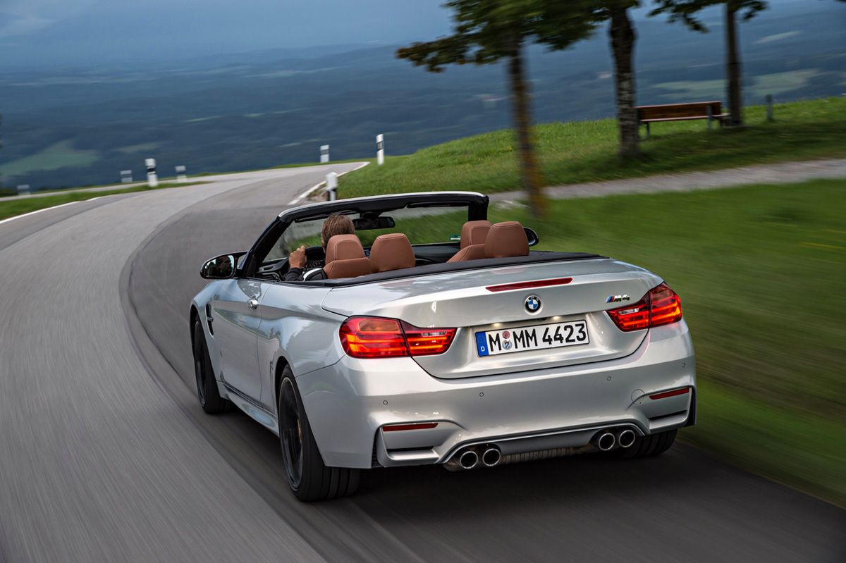 Ogromna galeria zdjęć z kabrioletem BMW M4 87