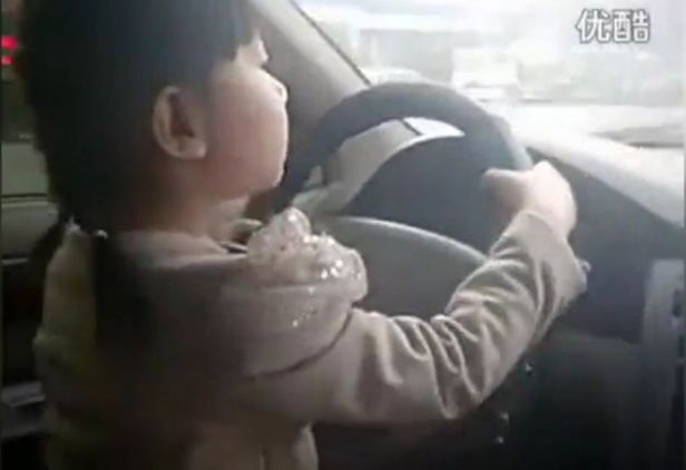 W Chinach prowadzenie samochodu jest dziecinnie proste [wideo] 1