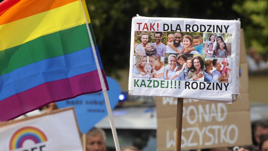 Zaskakujący gest PiS wobec LGBT? Mamy komentarz z partii Kaczyńskiego