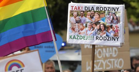 Zaskakujący gest PiS wobec LGBT? Mamy komentarz z partii Kaczyńskiego