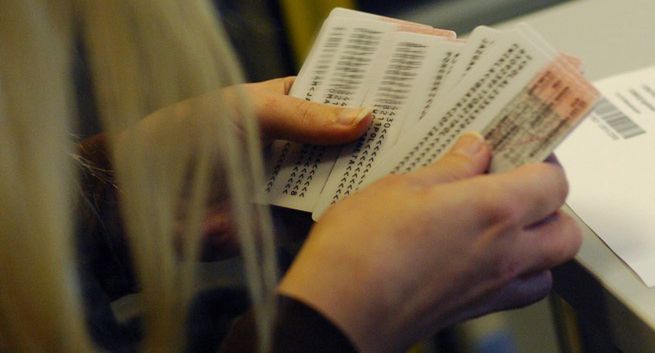 Opóźnione dowody z odciskiem palca. "Potencjalne zagrożenie bezpieczeństwa"