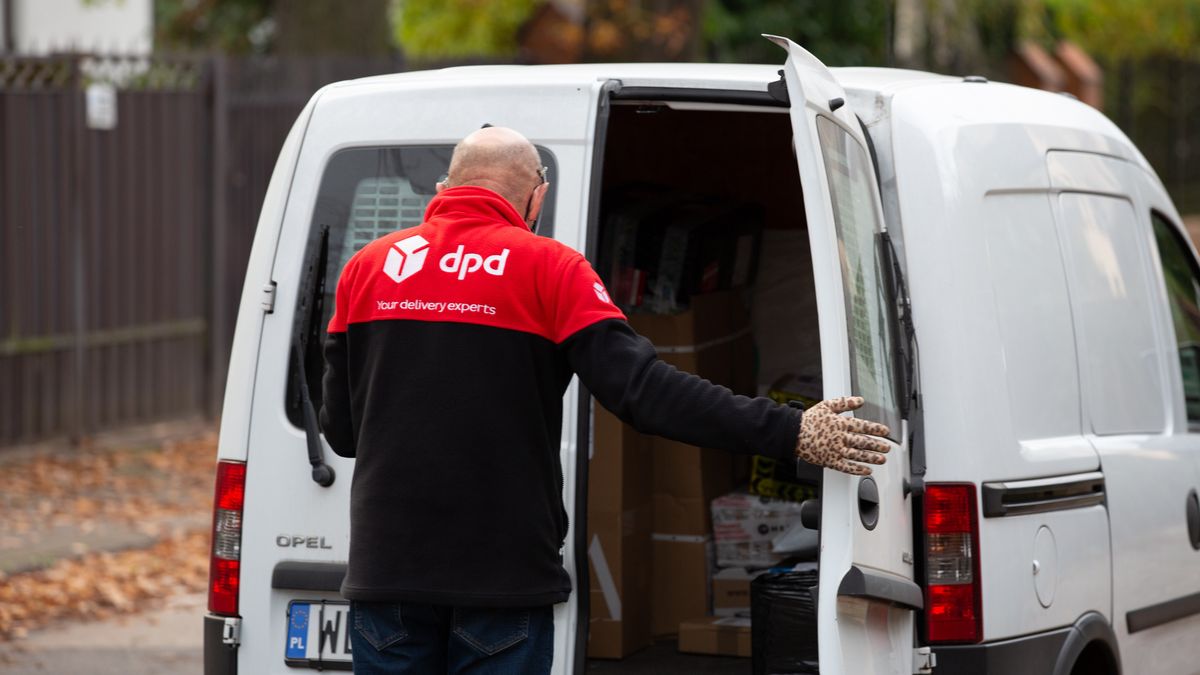 kurier kurierzy przesyłka dpd dhl inpost dostawa przesyłki