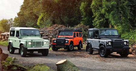 Klasyczny Land Rover Defender pozostanie w produkcji, ale…
