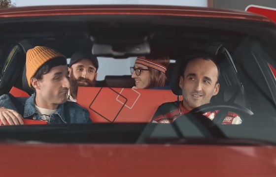 Cztery oblicza Roberta Kubicy w reklamie Orlen Paczki