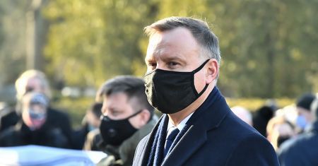 Koronawirus. Ojciec Andrzeja Dudy podjął decyzję. Chodzi o szczepienie przeciw COVID-19
