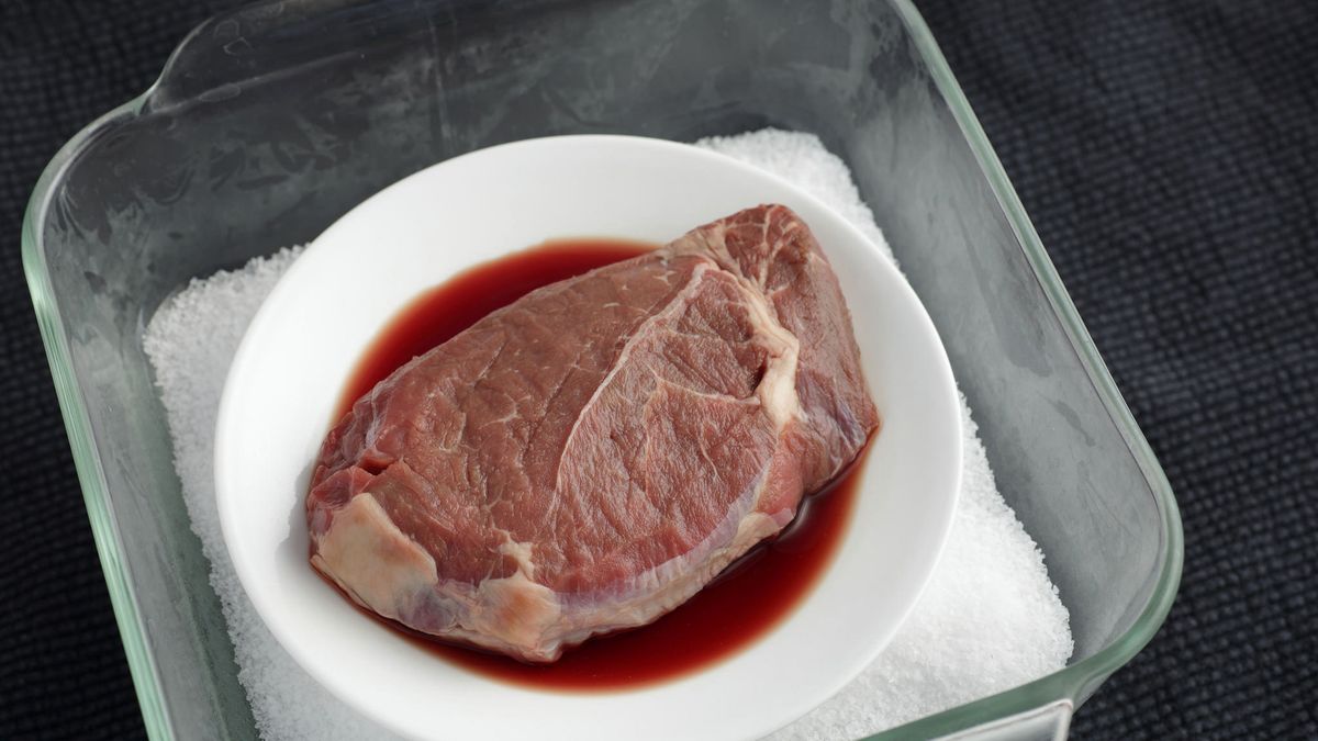 Surowa polędwica wołowa bez kości (mięso i tłuszcz, III klasa mięsa)