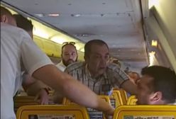 Awantura na pokładzie samolotu Ryanair. Pasażerowie wzięli sprawy w swoje ręce