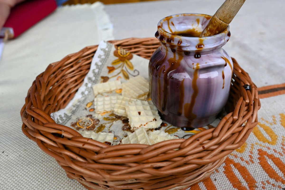 Na dźwięk tej nazwy wielu się zarumieni. W kaszubskich chatach serwowano na deser