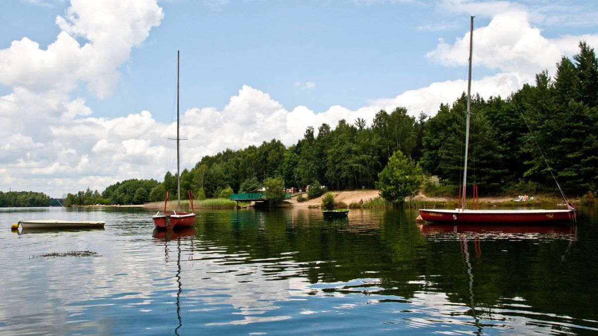 Alarm nad zalewem Nakło-Chechło. Trwają poszukiwania osoby w wod
