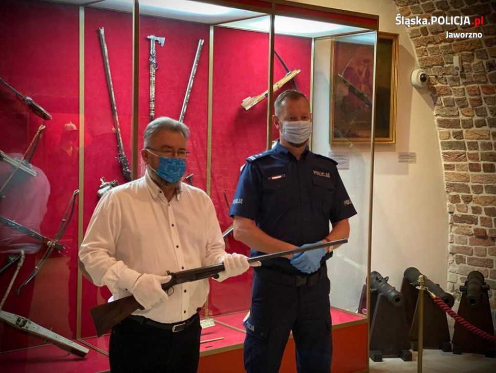 Jaworzno. Zabytkowa broń znaleziona w Jaworznie trafiła do zbiorów Muzeum w Pszczynie.