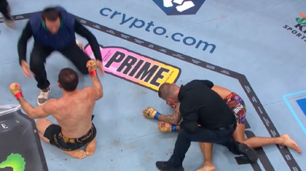 Zdjęcie okładkowe artykułu: Twitter / Islam Machaczew pokonał Dustina Poiriera na UFC 302 