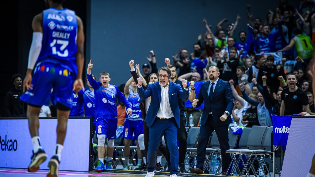 Materiały prasowe / Jacek Winnicki i MKS Dąbrowa Górnicza