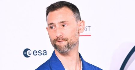 Sławosz Uznański-Wiśniewski wydał oświadczenie: "NIE ZGADZAM SIĘ na hejt oraz ataki na moją rodzinę"