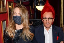 Michał Wiśniewski pozuje z żoną