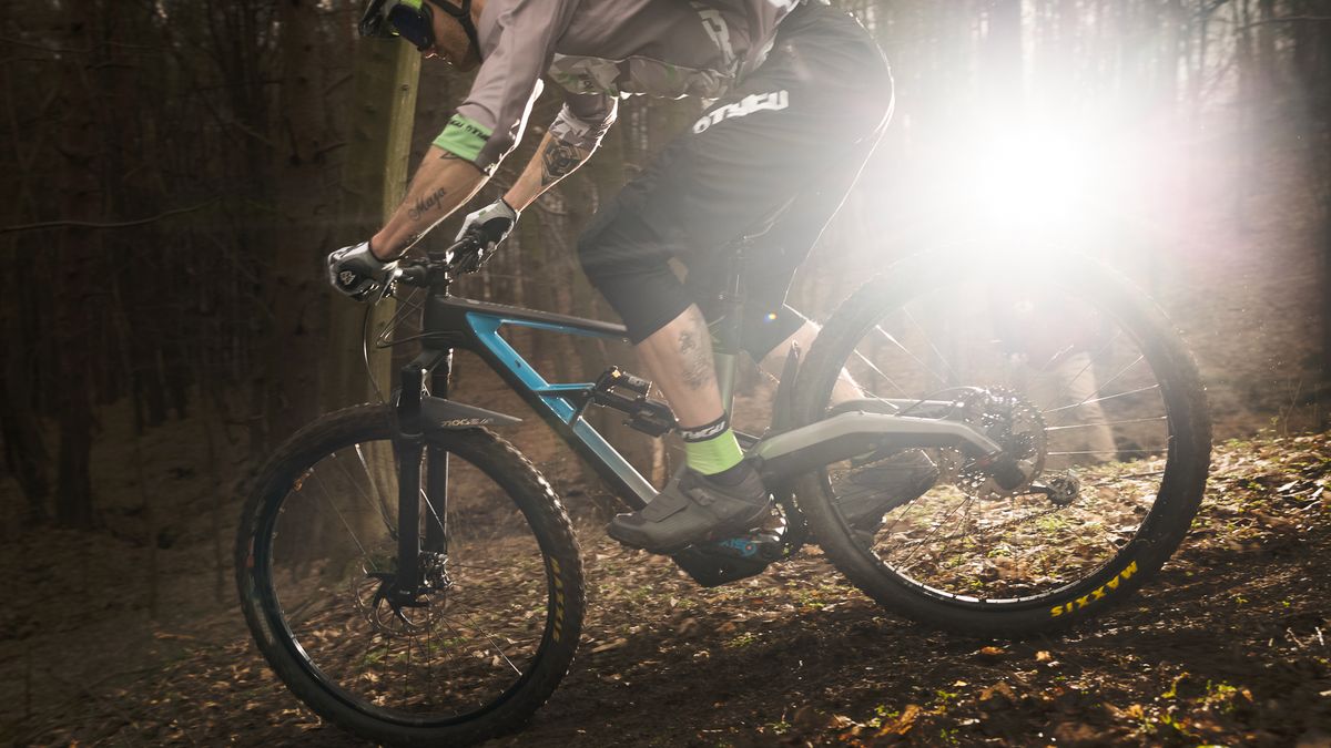 Profoto A1 - sprawdziłem tę lampę w terenie [wideotest] 1