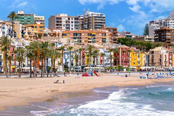 Perełka na Costa Blanca. Kolorowe miasteczko robi wrażenie