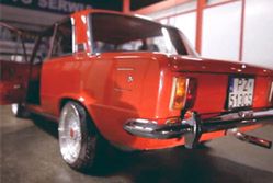 Fiat 125p z silnikiem z Golfa R32