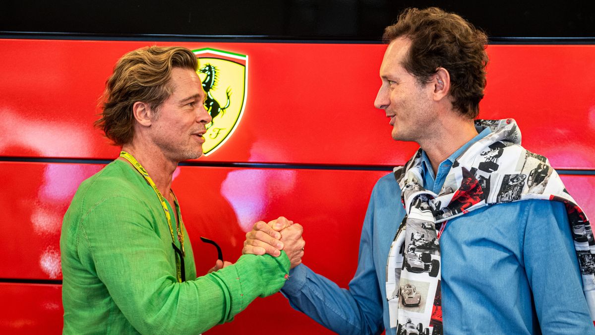 Materiały prasowe / Ferrari / Na zdjęciu: Brad Pitt (po lewej) i John Elkann, prezydent Ferrari