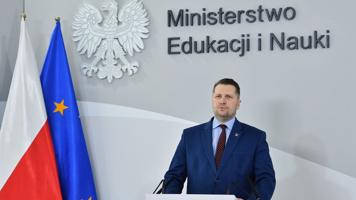 Powrót do szkół. Słowa ministra Przemysława Czarnka nie napawają optymizmem