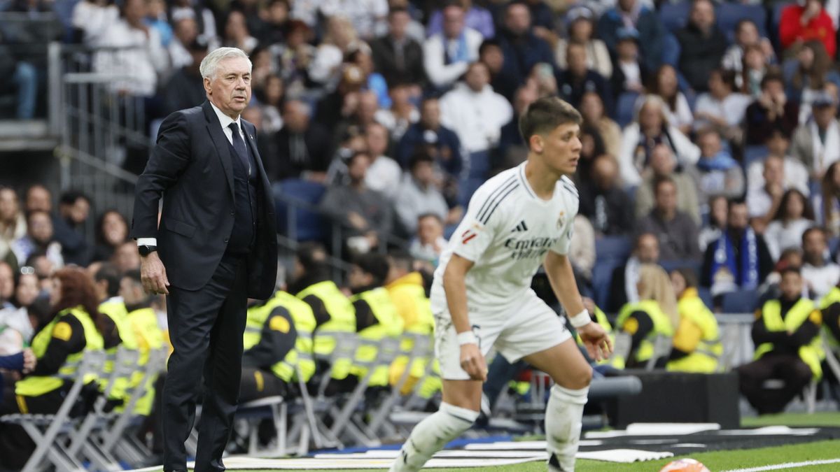 PAP/EPA / Ballesteros / Carlo Ancelotti i Arda Guler