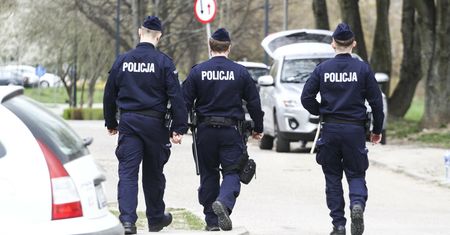 Rekordowe emerytury policjantów. Doszło do absurdu