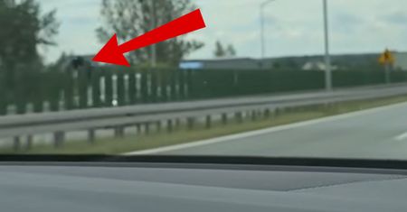 Pojawił się na S8. I nagle uderzenie. Aż wyleciał w powietrze