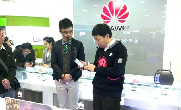 Huawei Ascend Mate smartfon targi CES