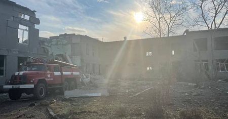 Czekali na szkołę dziesięć lat. "Została zniszczona w sekundę"