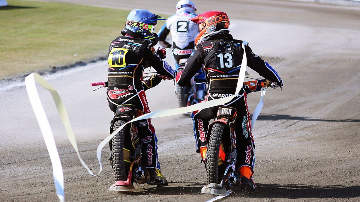 WP SportoweFakty / Grzegorz Jarosz / Na zdjęciu: Anders Thomsen (kask niebieski) i Mikkel Michelsen (czerwony)