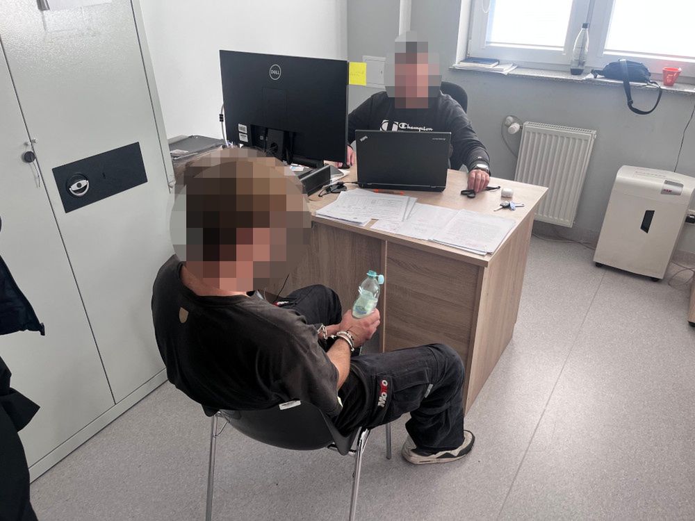 Warszawa: Szkolny włamywacz z Ursynowa zatrzymany po pościgu
