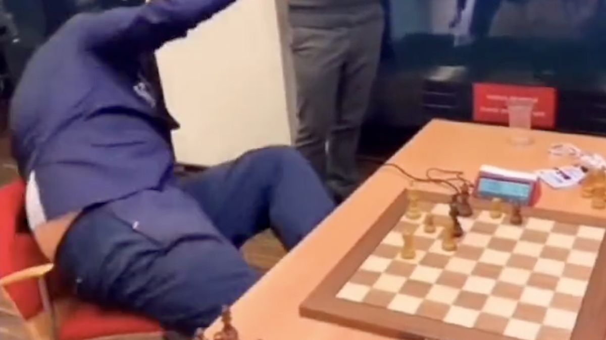 Paweł Teclaf spadł z krzesła po porażce 