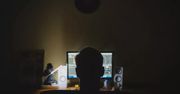"Nocne marki" mają lepsze wyniki w testach poznawczych od "rannych ptaszków"