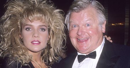 Benny Hill był uwielbiany. Ale zmarł samotnie w wynajmowanym mieszkaniu