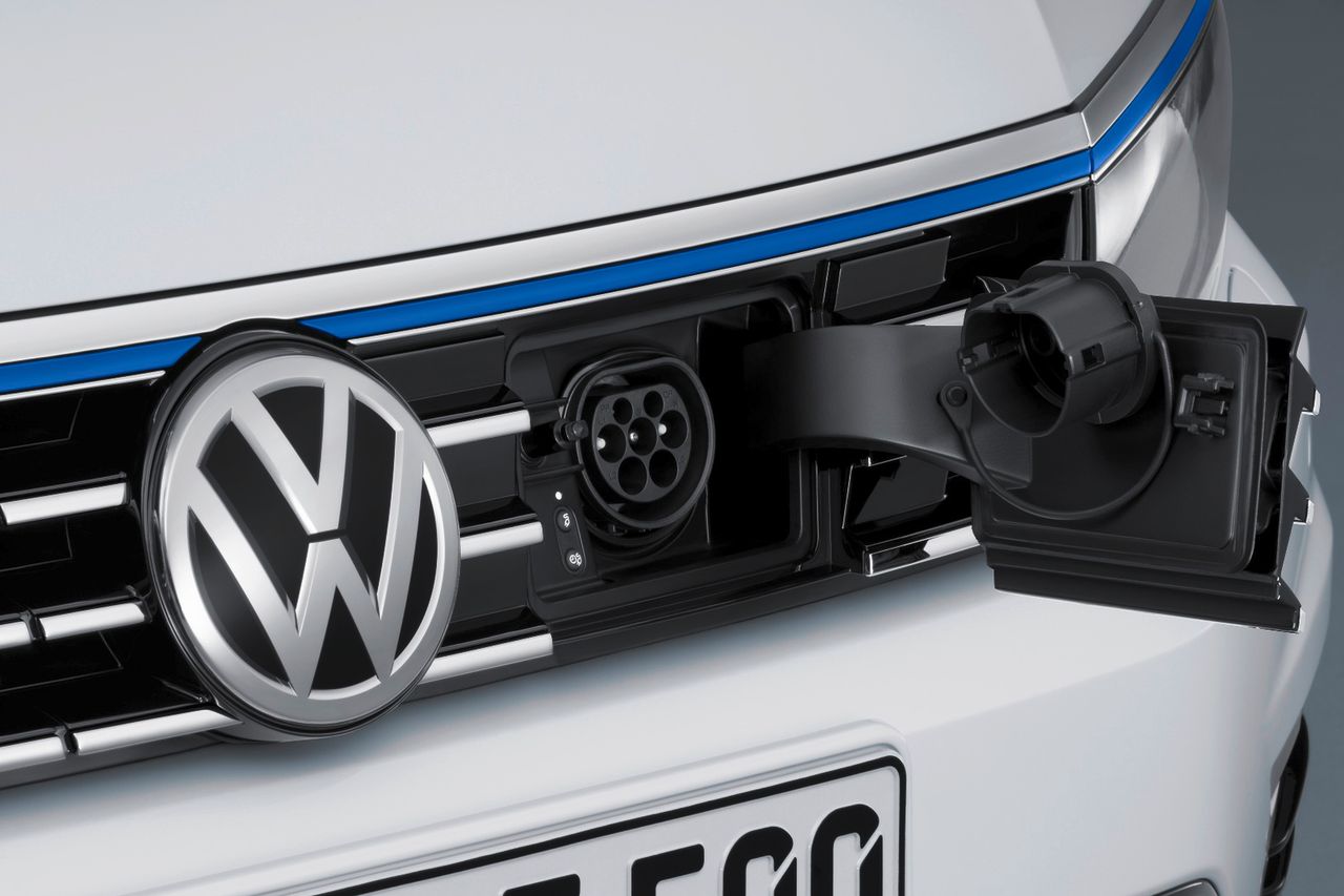 Koncern Volkswagena chce wprowadzić co najmniej 20 hybryd i aut elektrycznych przez najbliższe 5 lat