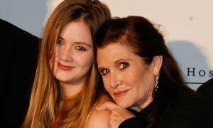 Córka Carrie Fisher nadal ma żal do matki. "Obudziłam się naprawdę wściekła"