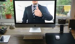 Twórcy autowebinarów często mijają się z prawdą. Udawany live narzędziem marketingu sprzedażowego [OPINIA]