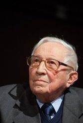 Wspólny projekt "filmówki" i szkoły z Berlina poświęcony twórczości Tadeusza Różewicza