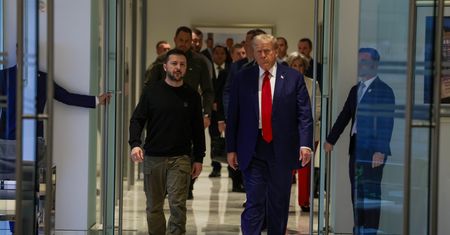 "Zełenski musi włączyć tryb biznesmena". Trump tak zakończy wojnę?