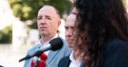 Wojna w dolnośląskich strukturach KO. W tle awans żony działacza