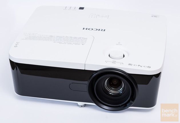 Ricoh PJ WU5570 widok przód góra bok