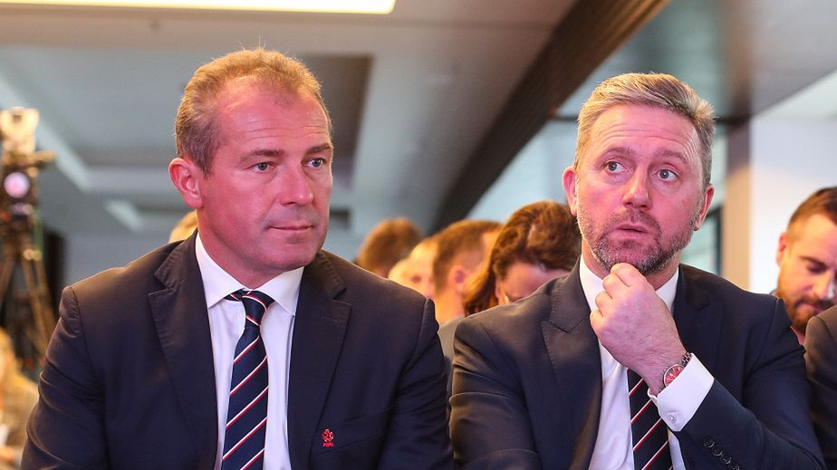 Newspix / LUKASZ GROCHALA/CYFRASPORT / Na zdjęciu od lewej: Marek Koźmiński i Jerzy Brzęczek