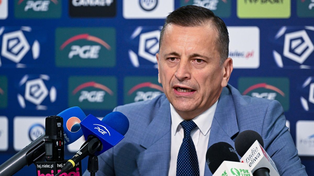 PAP / Dariusz Delmanowicz / Na zdjęciu: Prezes Stali Mielec Jacek Klimek