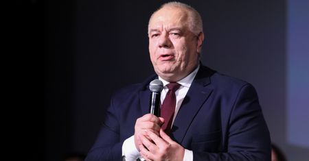Coraz ostrzej w PiS. Sasin apeluje do kolegów